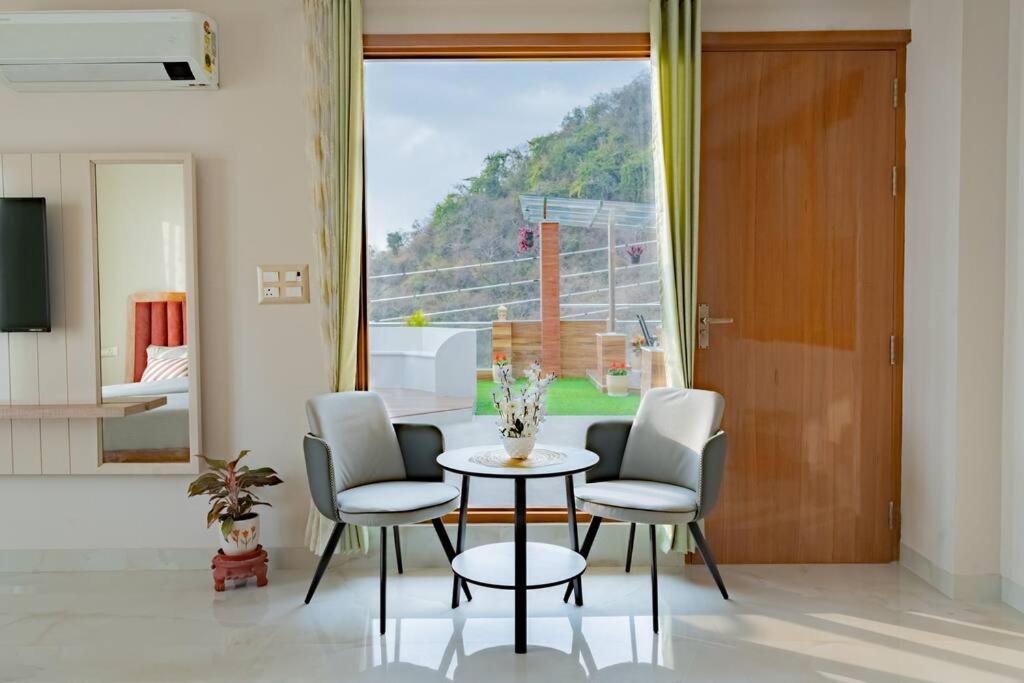 The Sage Villa - Luxury Homestay In דהראדון מראה חיצוני תמונה